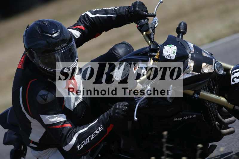 /Archiv-2023/28 05.06.2023 Moto Club Anneau du Rhin/vert-medium/31-1